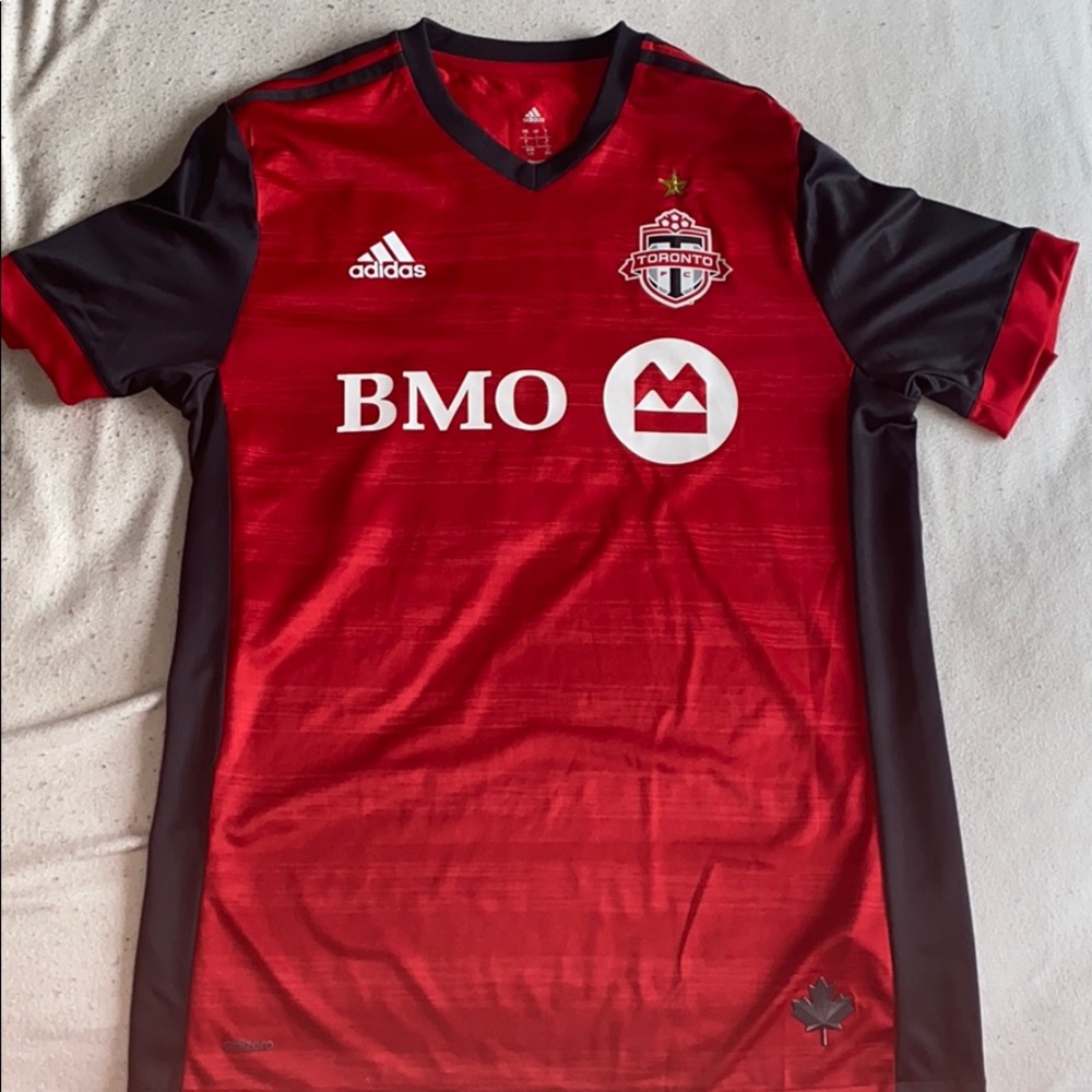 Signed TFC Van Der Wiel jersey